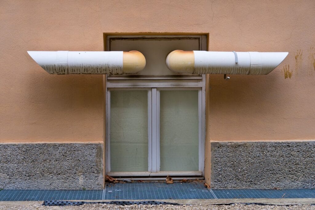 Laundry room checklist for spotting exhaust vent problems.